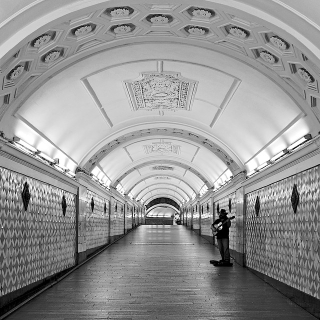 Illustration for article titled Russian Underground Stations Look Even More Stunning In Black and White